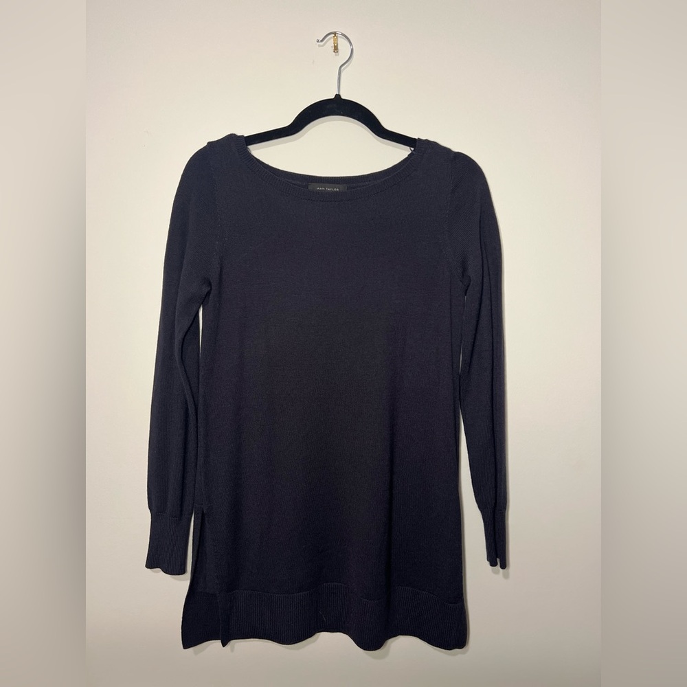 Women's Navy Blue Lightweight Sweater